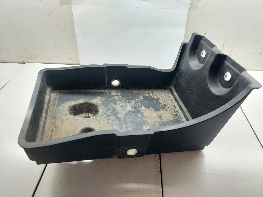 Battery box tray – Nissan Navara D23 (2015-)