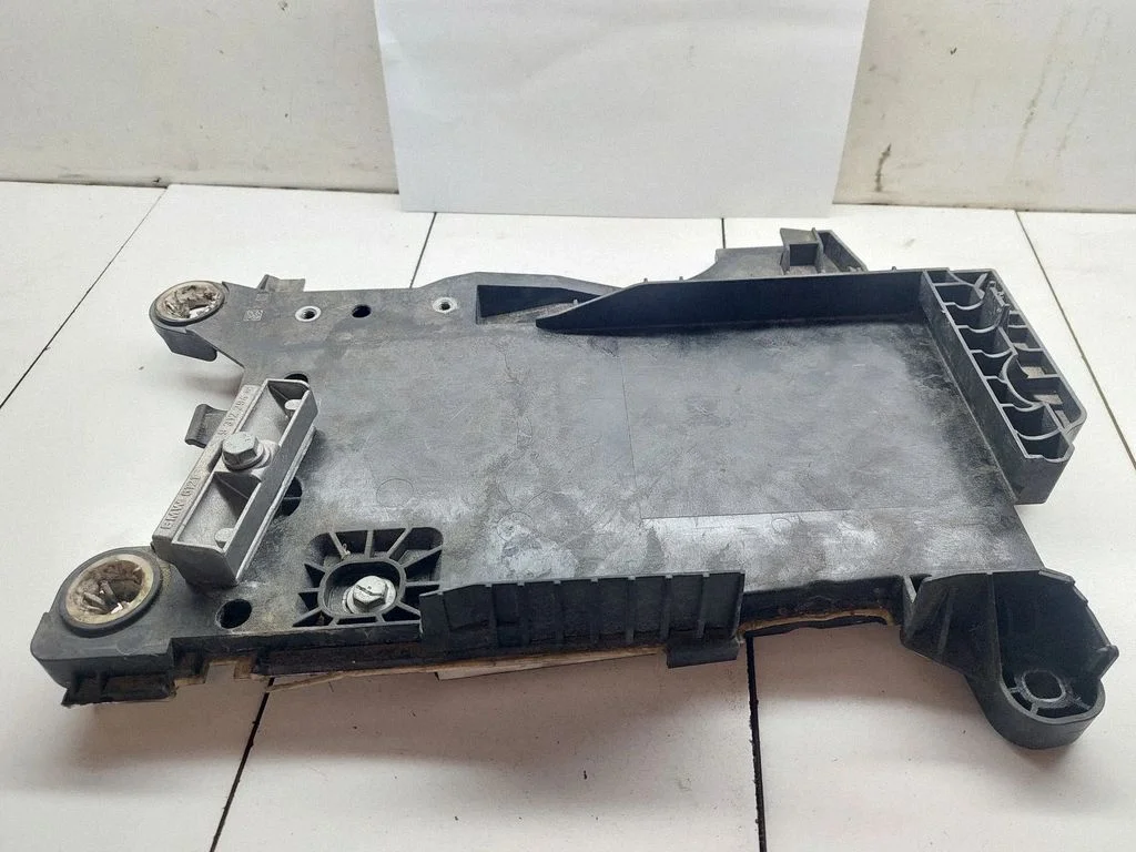 Battery tray – BMW X1 E84 (2009-2015)