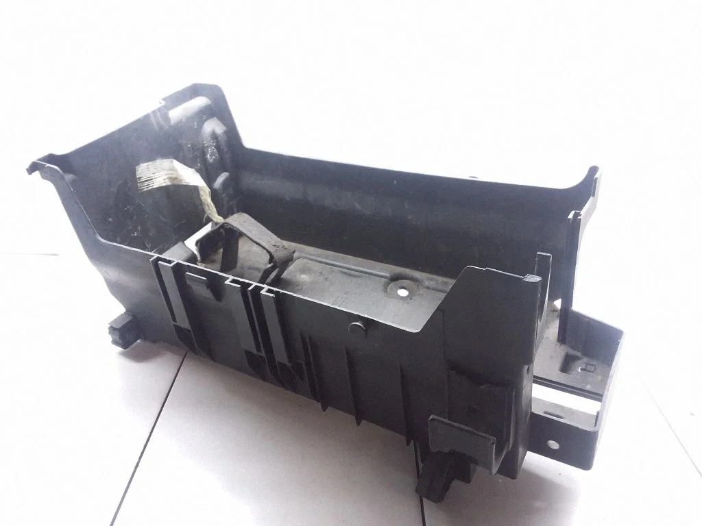 Aku kast – Opel Insignia A (2008-2017)
