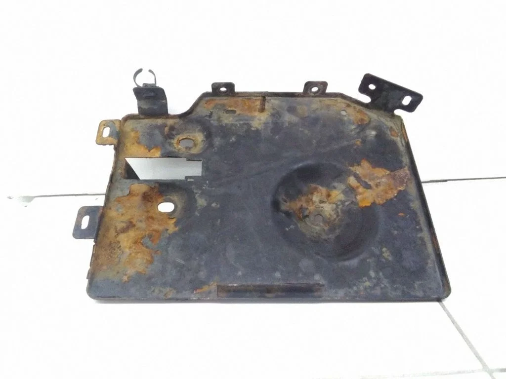 Battery tray
