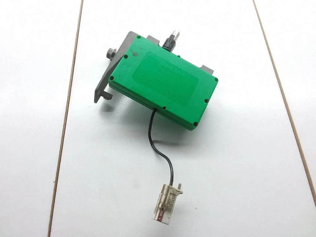 Aerial antenna amplifier – Volvo S80 (1999-2003)