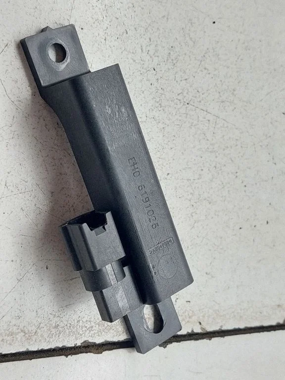 Antenas pastiprinātājs EH06191026