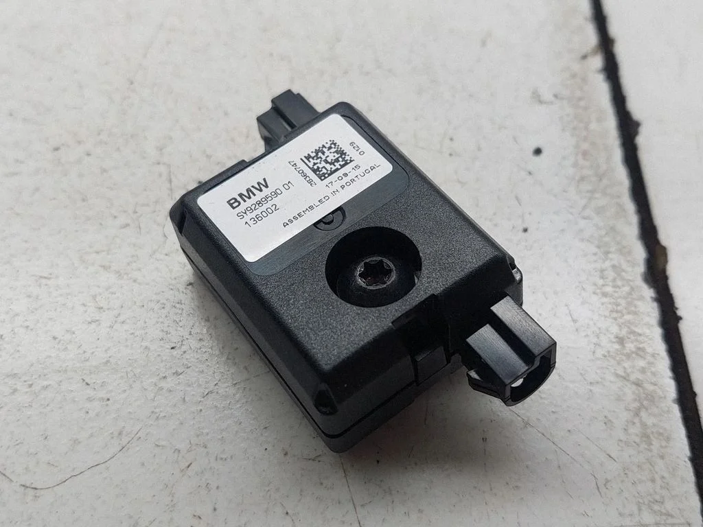 Antenni võimendi – BMW X1 F48 F49 (2015-2022)