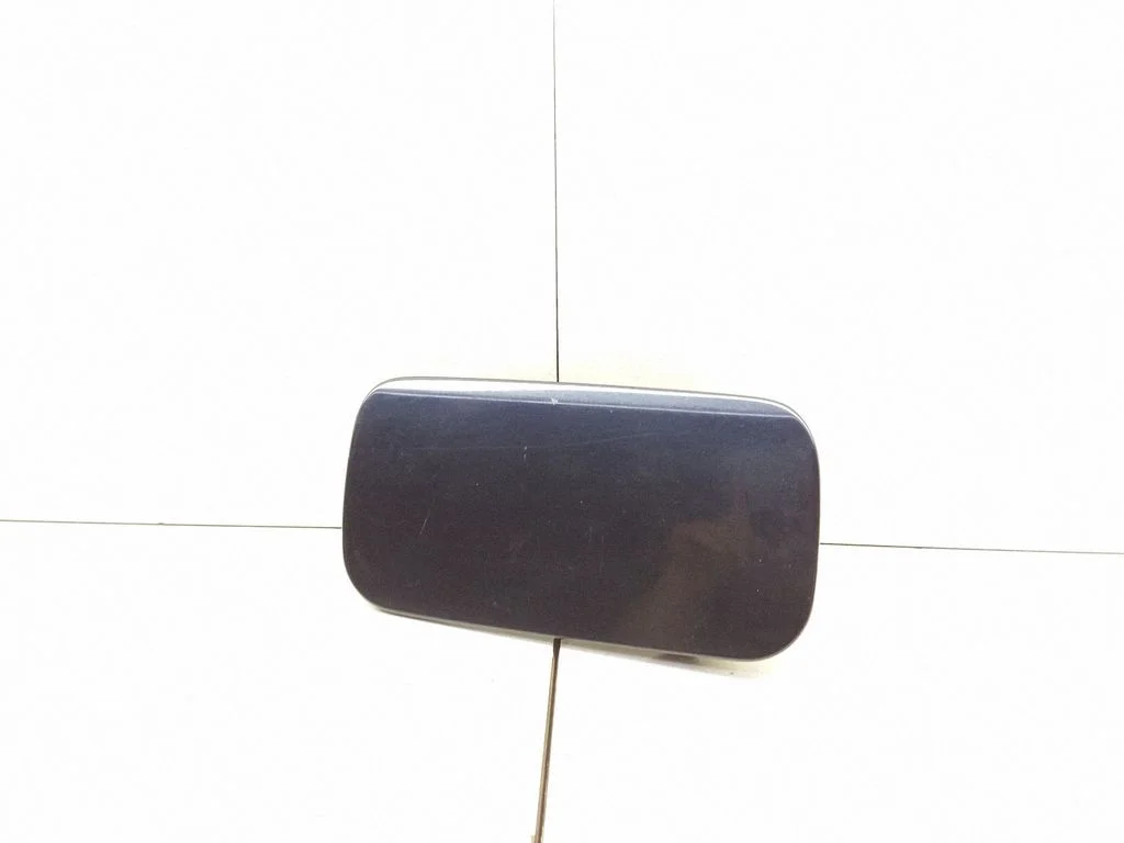Fuel tank cap trim – BMW 5 Series E39 (1996-2003)