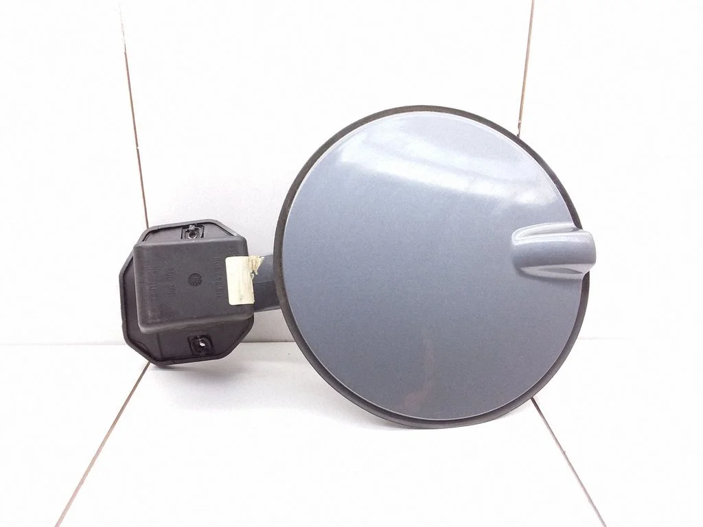Fuel tank cap trim – Opel Zafira B (2005-2014)