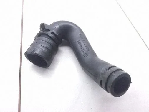 Breather/breather pipe/hose 06A103493N