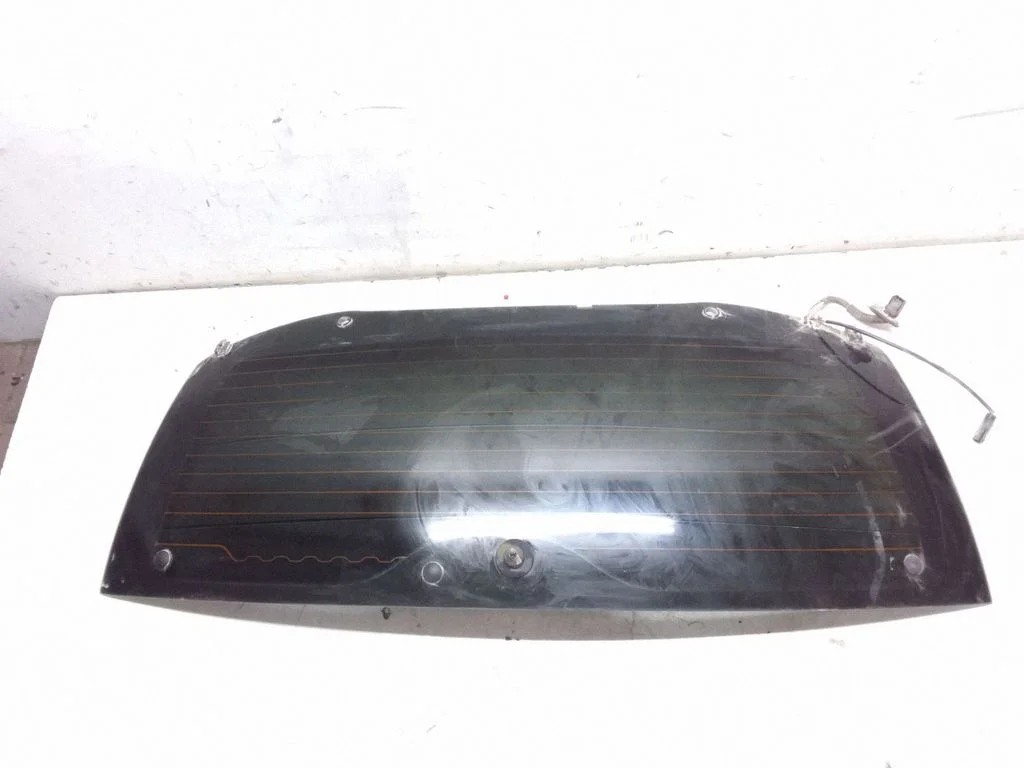 Avatav pakiruumiluugi klaas – Renault Laguna I (1994-2000)