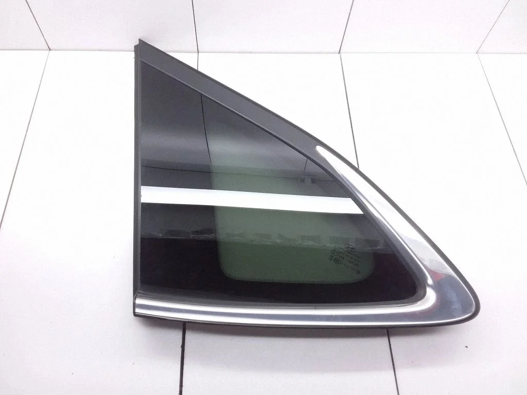 Rear side window 87810D3100