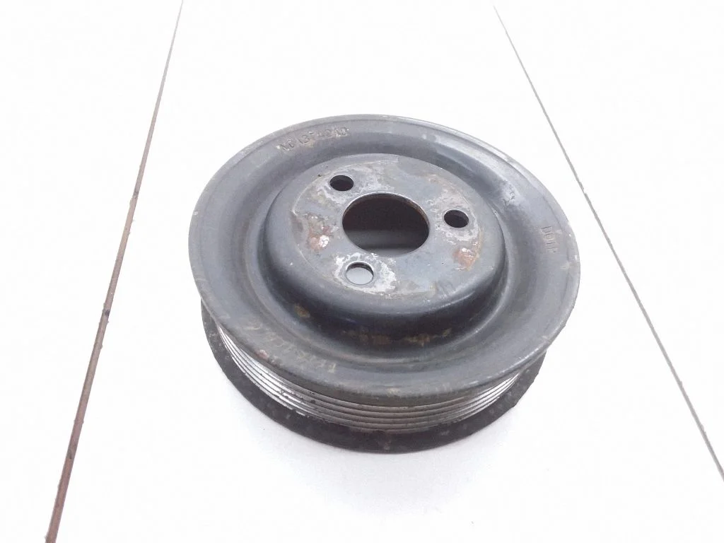 Power steering pump pulley – Jaguar XJ X308 (1998-2002)
