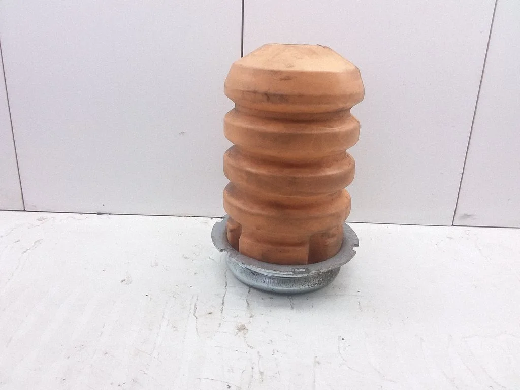 Front bumper shock/impact absorber A8R004MT