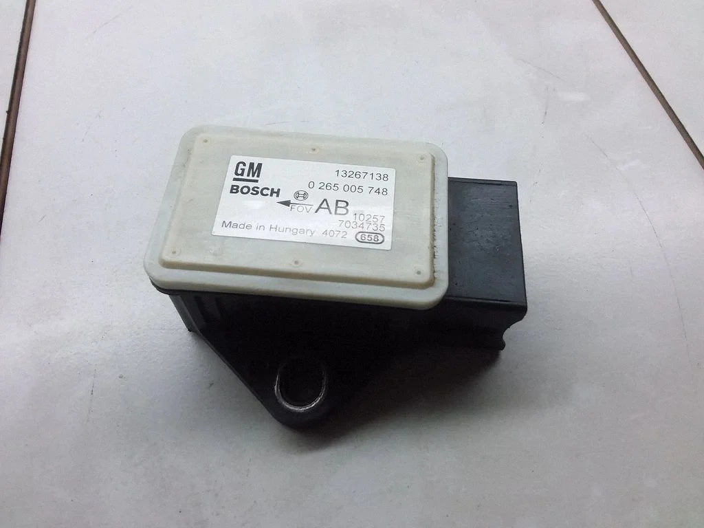ESP acceleration yaw rate sensor 13267138