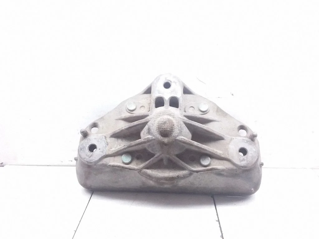 Coil spring mount – Volkswagen Touareg I (2002-2010)