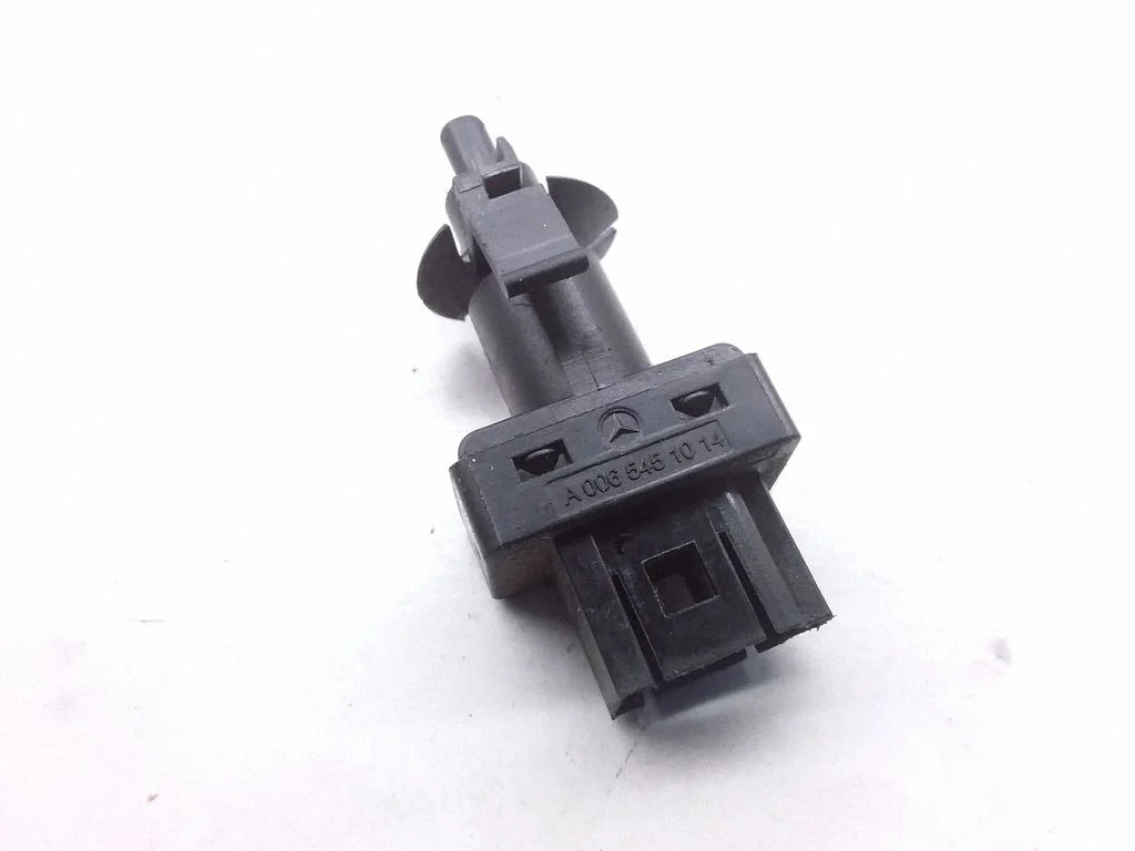 Clutch pedal sensor – Mercedes-Benz Sprinter W906 (2006-2018)
