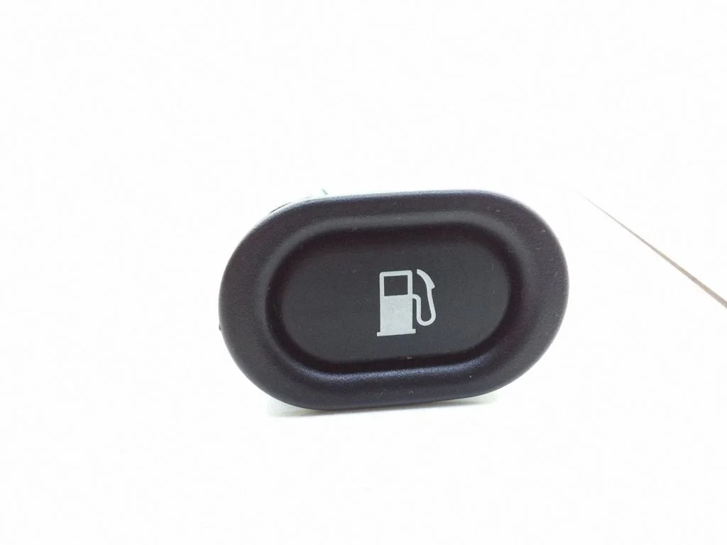 Fuel cap release pull handle – Saab 9-5 (1998-2005)