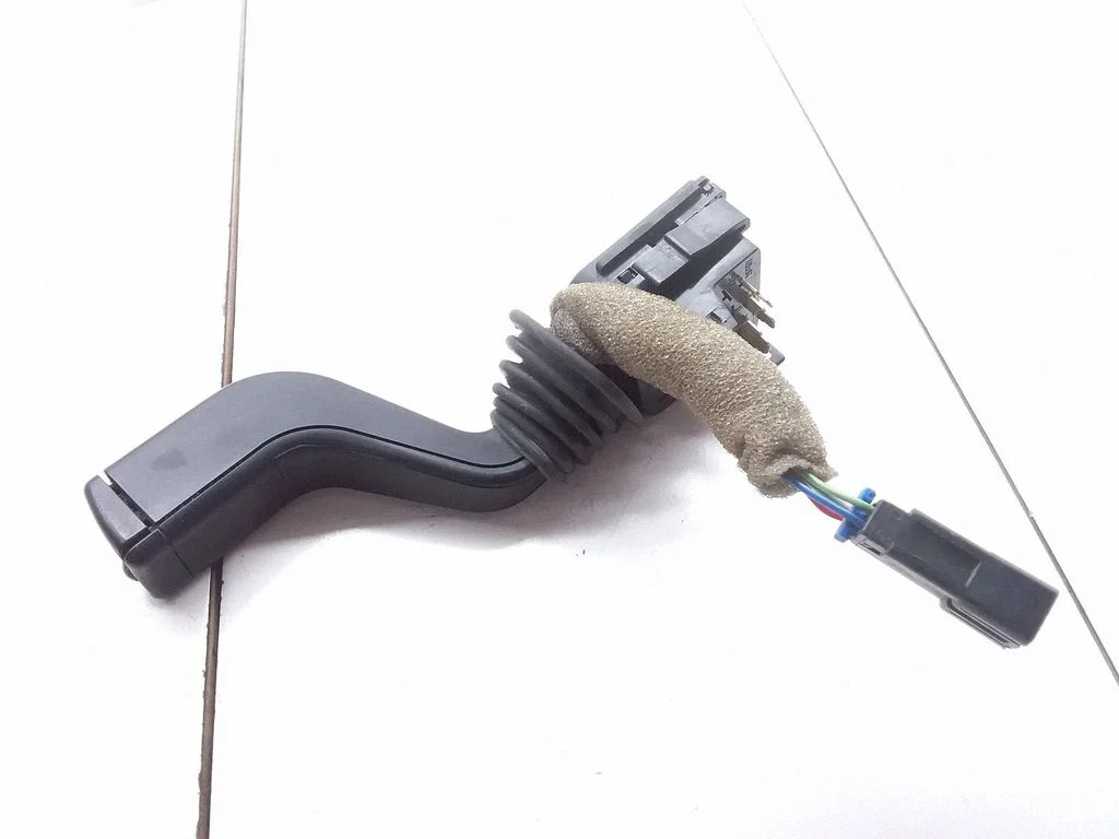 Suunatulede/tulede hoob – Opel Zafira A (1999-2005)