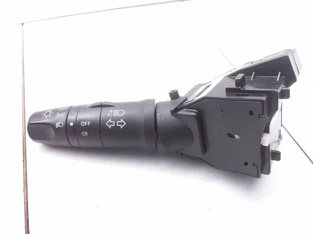 Indicator stalk – Nissan Primera (2002-2007)