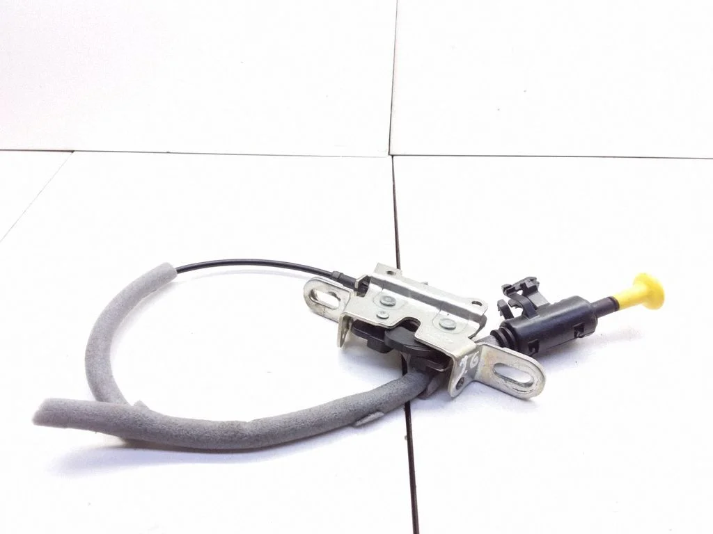 Seat back rest lock catch – Jaguar XF X250 (2007-2015)