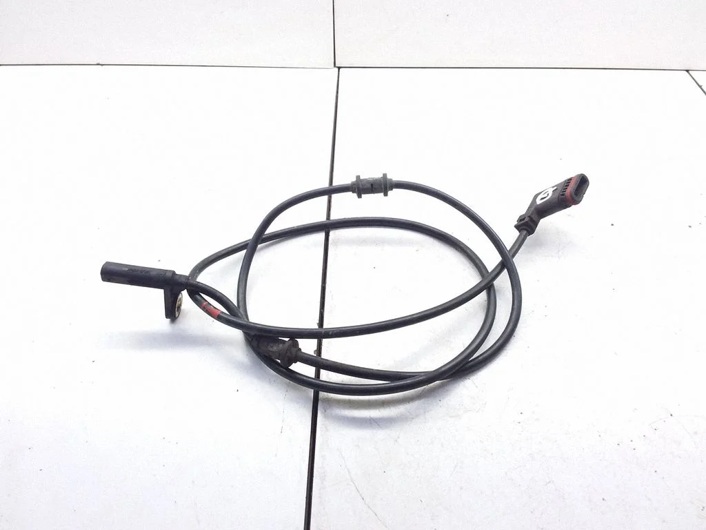 ABS rear brake sensor – Mercedes-Benz C-Class AMG W204 (2007-2014)