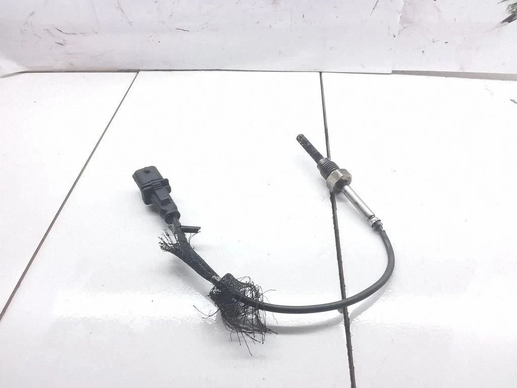 Exhaust gas temperature sensor – Opel Astra H (2004-2012)