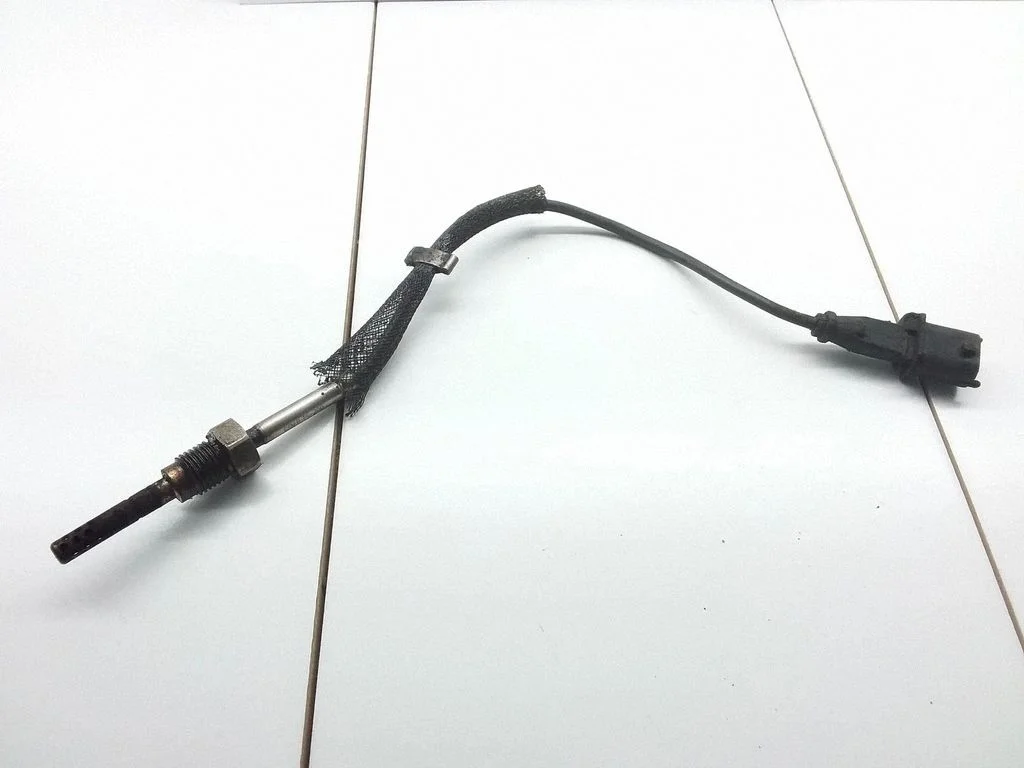 Exhaust gas temperature sensor – Opel Vectra C (2002-2005)