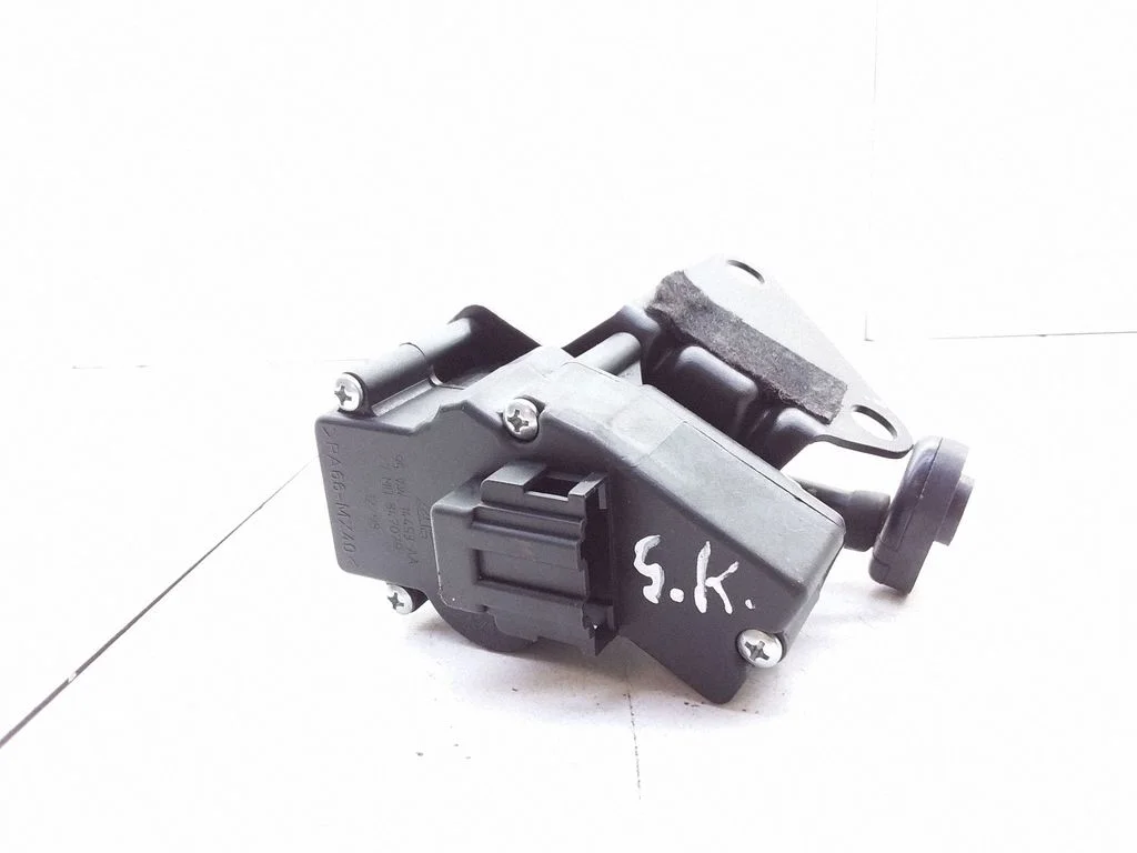 Vent window/glass motor – Ford Galaxy (2000-2006)