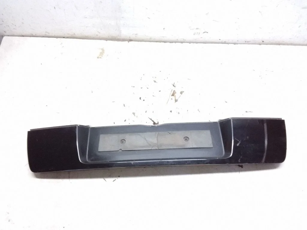 Tailgate trim – Opel Signum (2003-2008)