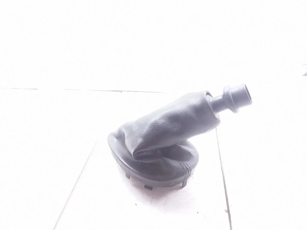 Gear lever shifter trim leather/knob 969359780R – Dacia Duster (2010-2017)