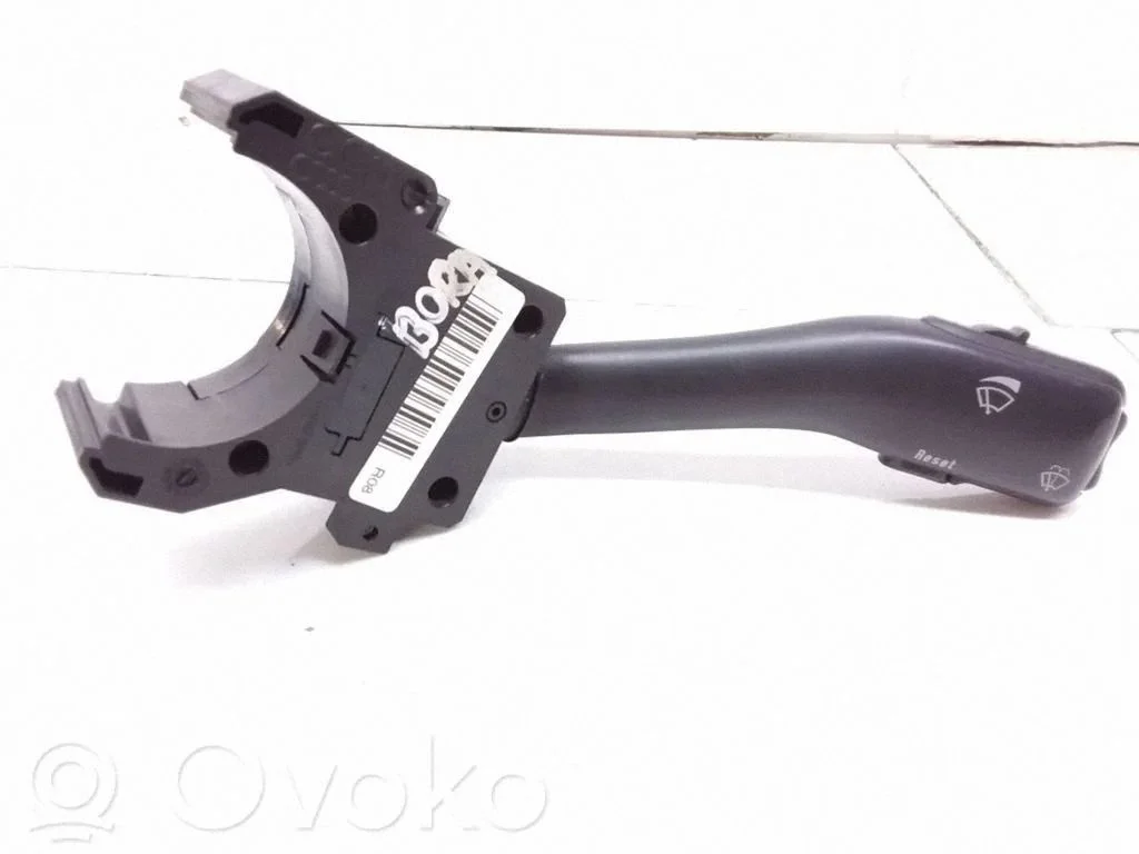 Wiper control stalk – Volkswagen Bora (1998-2005)