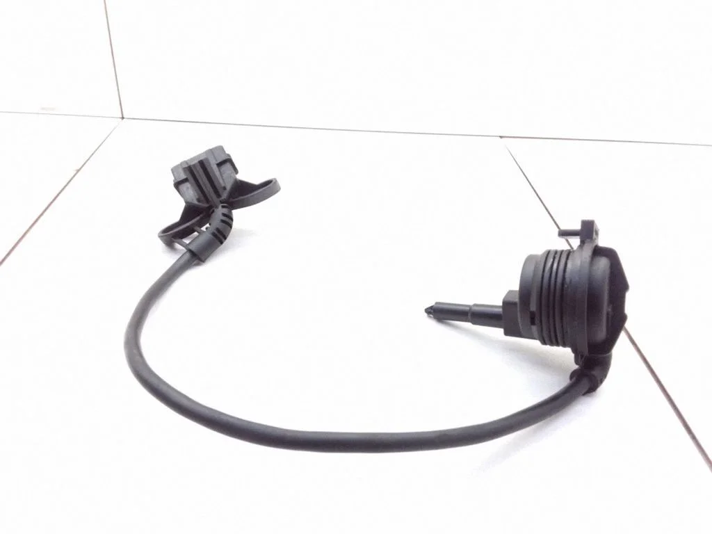 Atpakaļgaitas slēdzis (sensors) – Volkswagen Passat B5 (1997-2000)