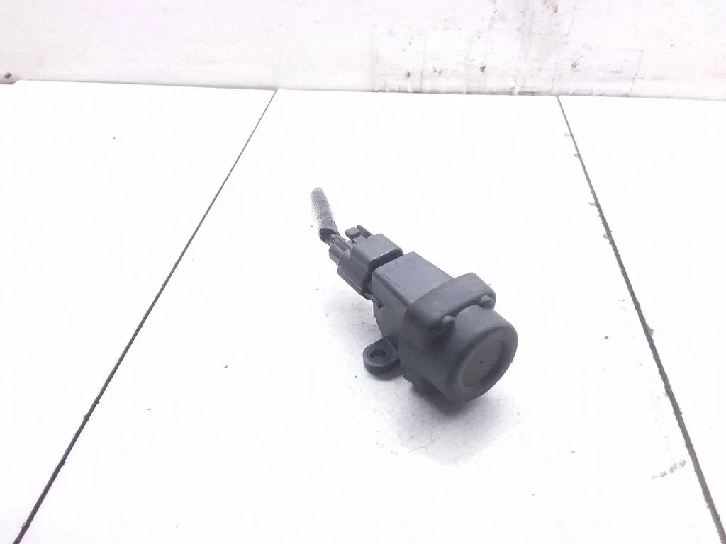 Fuel cut-off switch – Honda Civic (2006-2011)