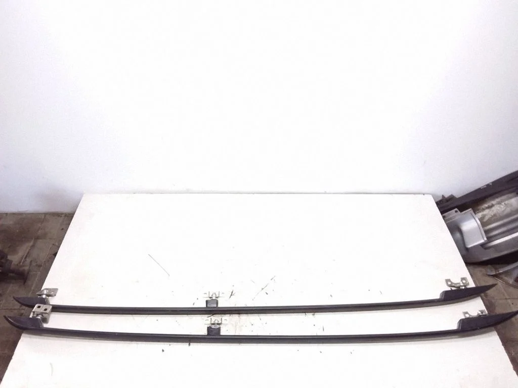 Roof bar rail