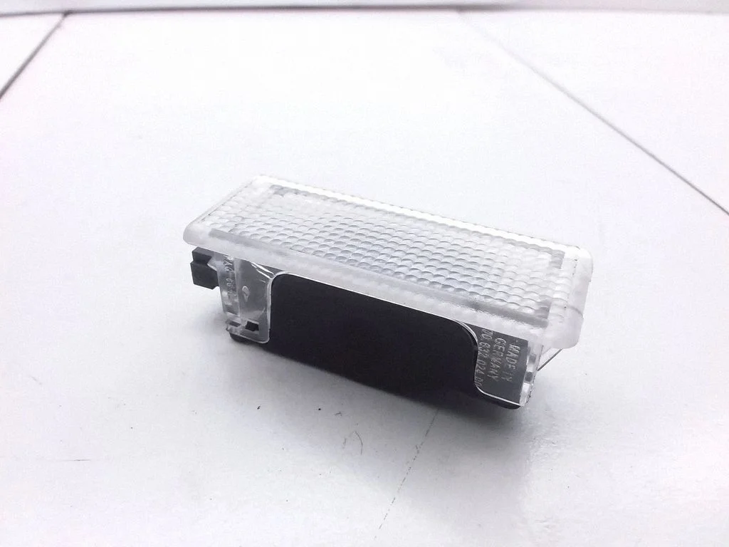 Cits salona lukturis – Porsche Panamera (970) (2009-2017)