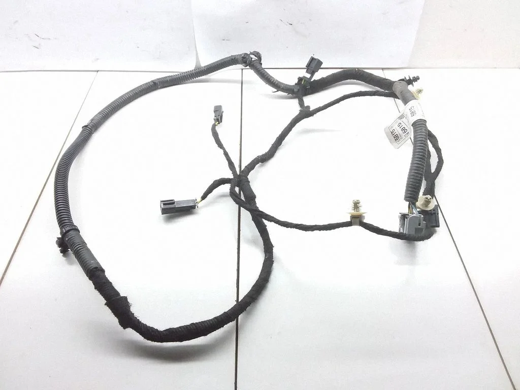 Bagāžnieka vāka vadu instalācija 6815 – Chevrolet Cruze (2009-2016)