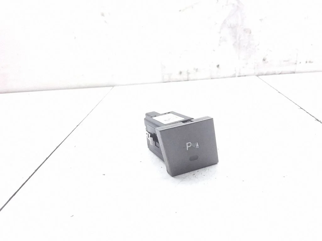 Parking (PDC) sensor switch – Opel Signum (2003-2008)