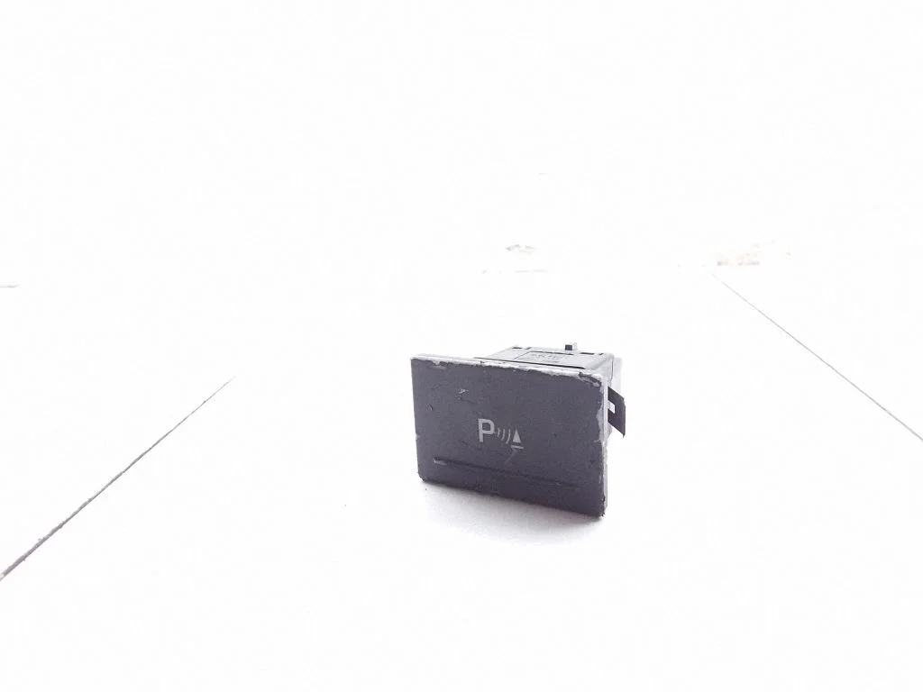 Parking (PDC) sensor switch – Volkswagen Touareg I (2002-2010)