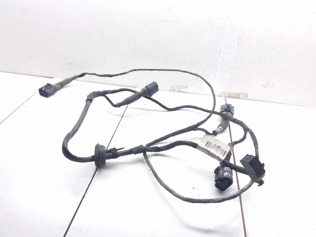 Parking sensor (PDC) wiring loom – Audi A4 S4 B6 8E 8H (2001-2005)