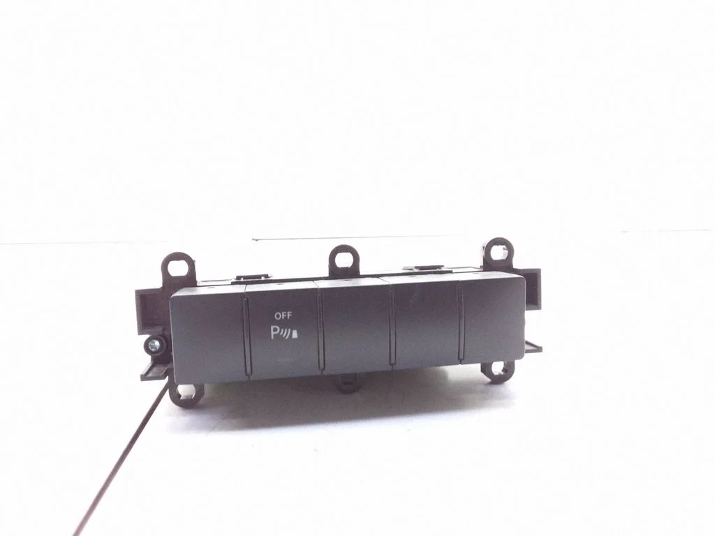 Parking (PDC) sensor switch – Mercedes-Benz B-Class W245 (2005-2011)