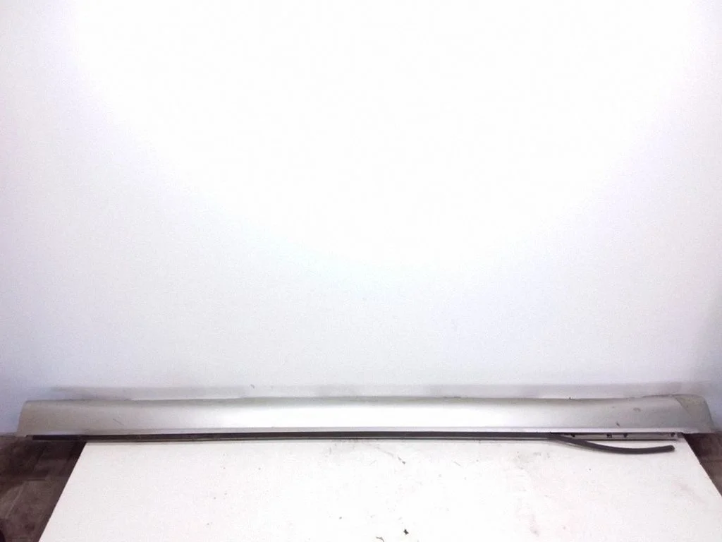 Other sill/pillar trim element – left