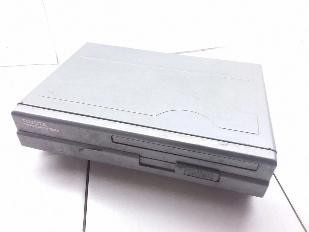 Napęd CD/DVD nawigacji – Toyota Yaris Verso (1999-2005)