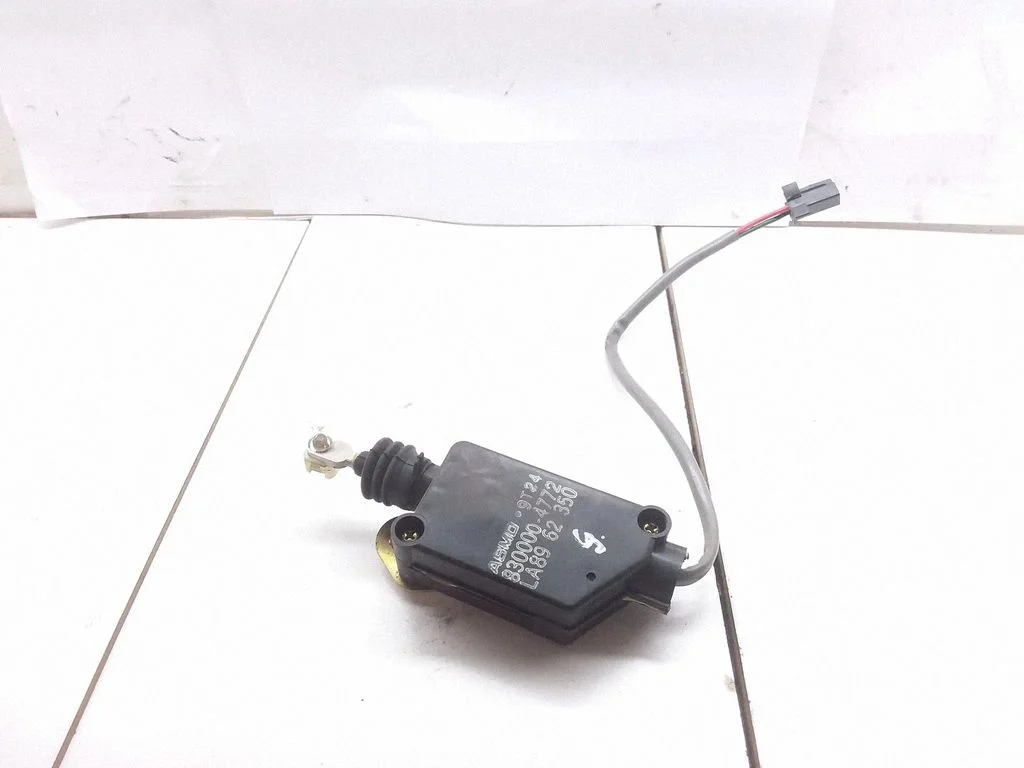 Centrālās atslēgas motoriņš LA8962350