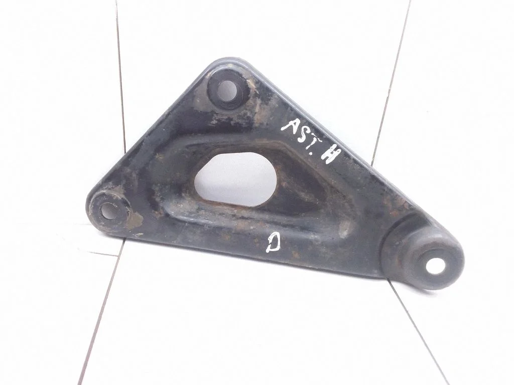 Muu esivedrustuse osa – Opel Astra H (2004-2012)