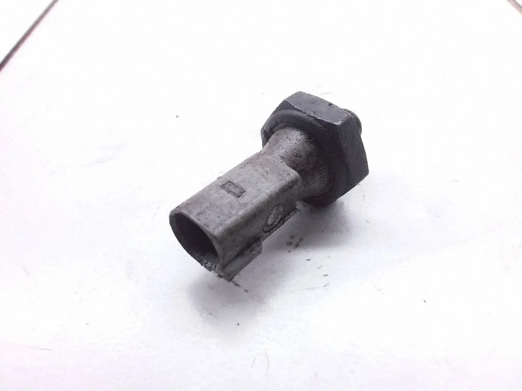 Oil pressure sensor – Smart ForFour I (2004-2006)