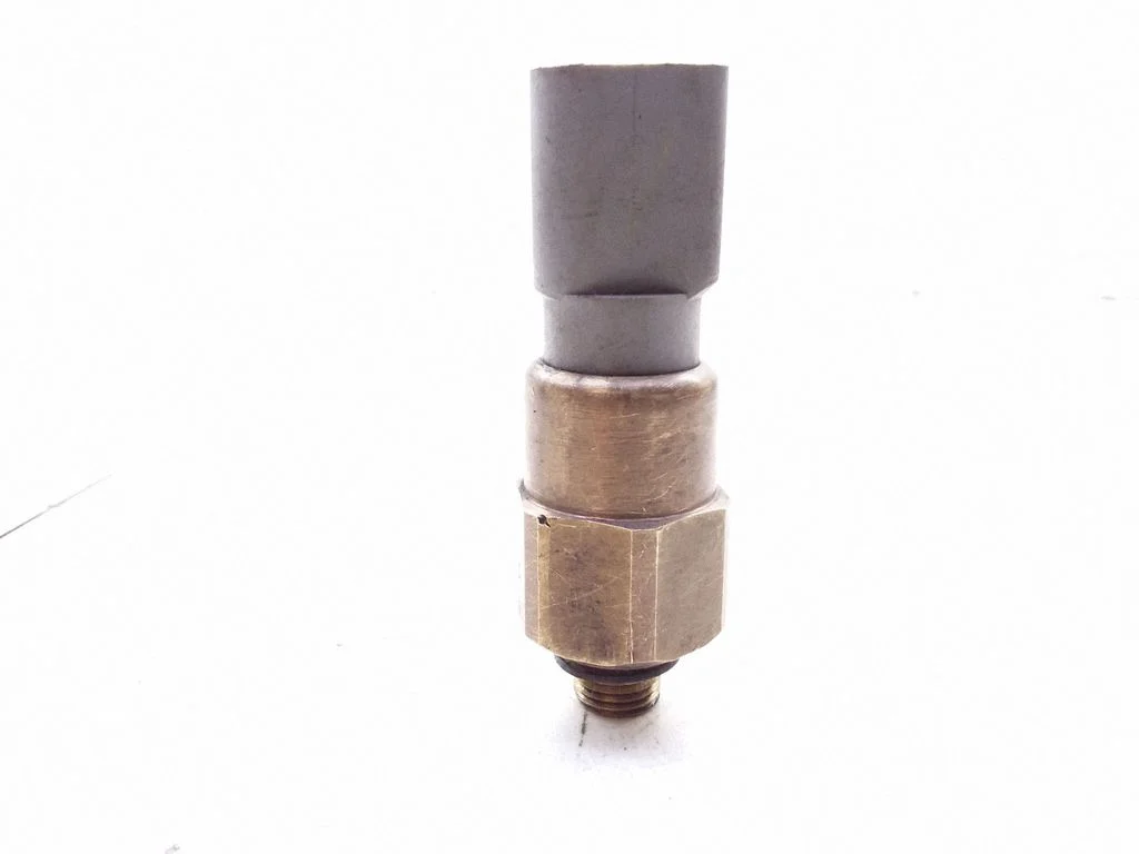 Oil pressure sensor – Volkswagen Golf IV (1998-2005)