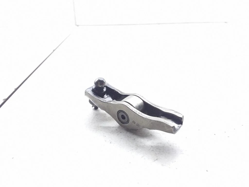 Valve rocker arm – Subaru Legacy (2007-2009)
