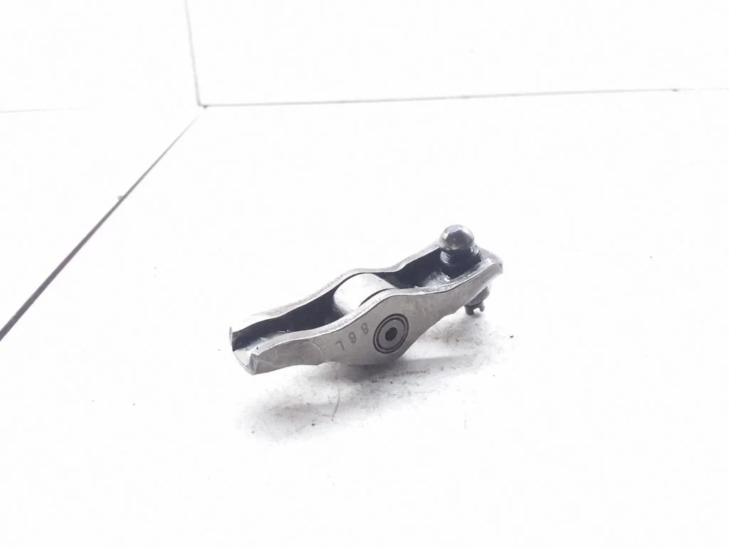 Valve rocker arm – Subaru Legacy (2007-2009)