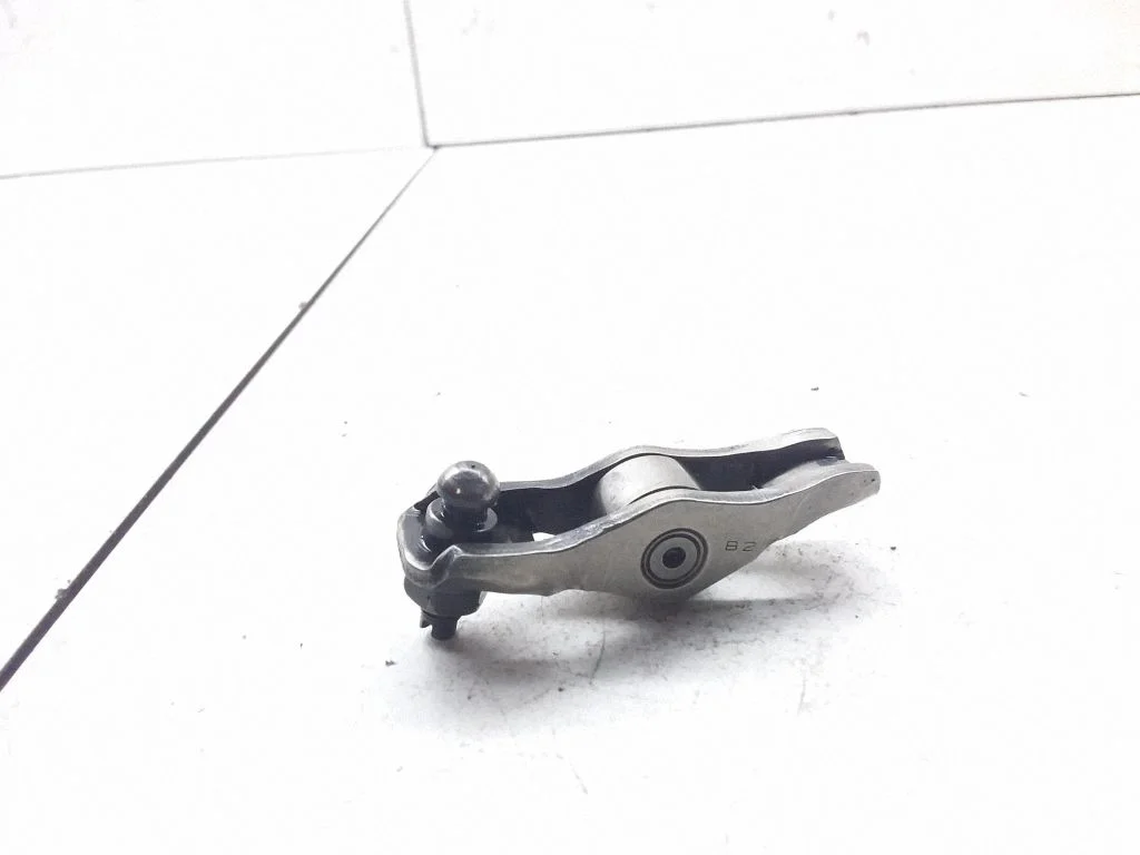 Valve rocker arm – Subaru Legacy (2007-2009)