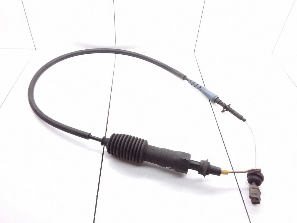 Throttle cable – Volkswagen Transporter - Caravelle T4 (1991-2003)