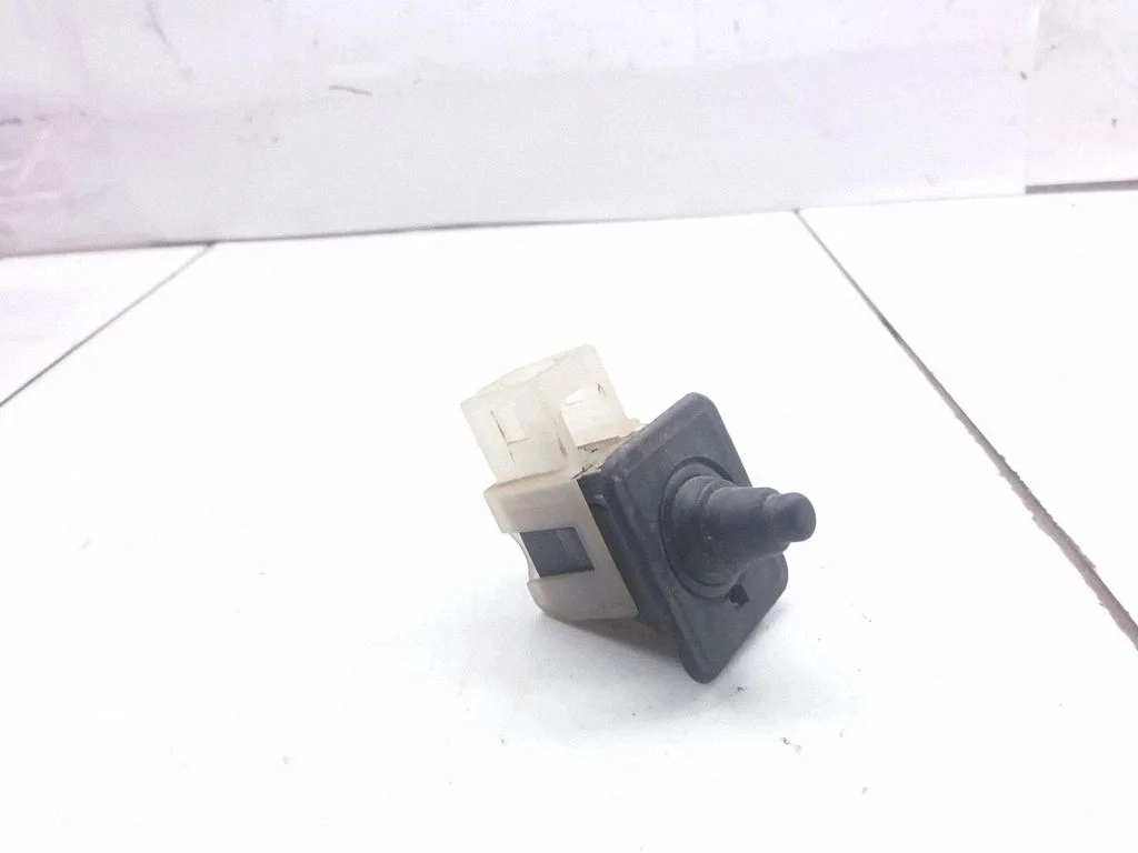 Rear door sensor – Mercedes-Benz A-Class W168 (1997-2004)