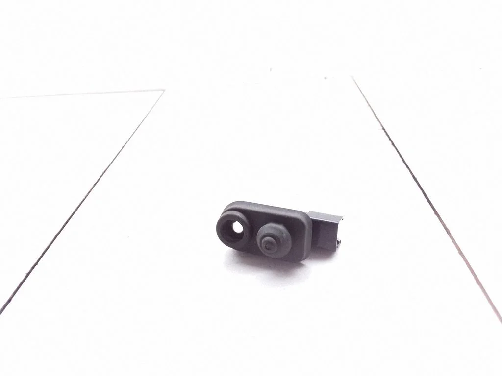 Rear door sensor – Mitsubishi Outlander (2007-2012)