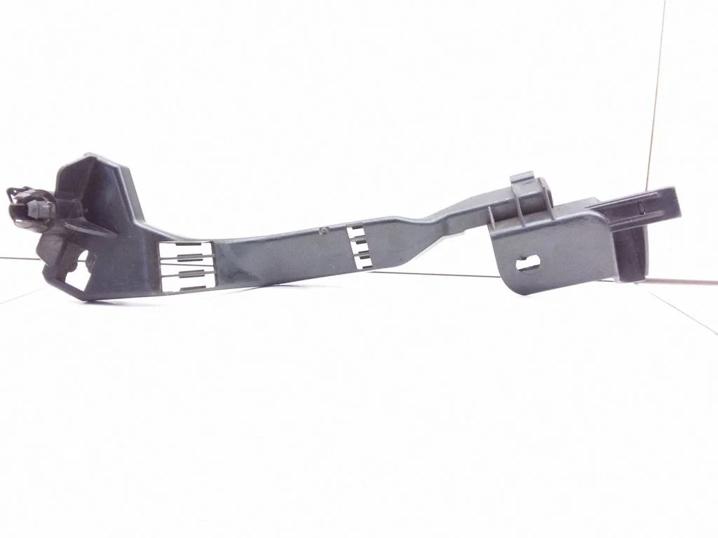 Heat shield in engine bay – Mercedes-Benz C-Class W205 (2014-2021)